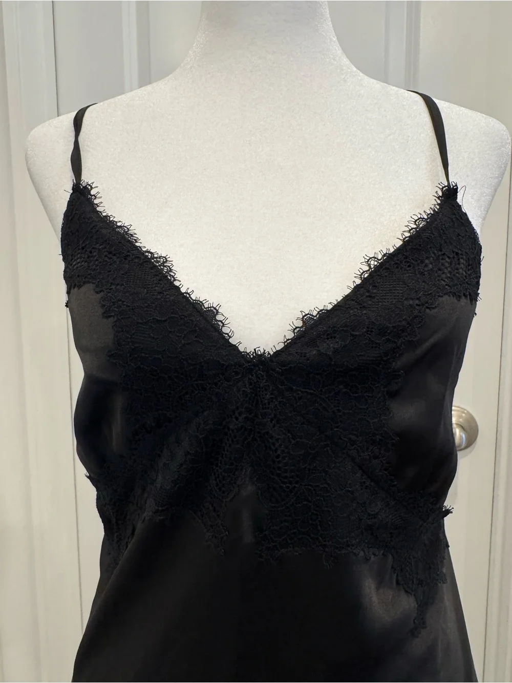 Abercrombie & Fitch Women’s Lace and Satin Nightie Dress Black Size Small
